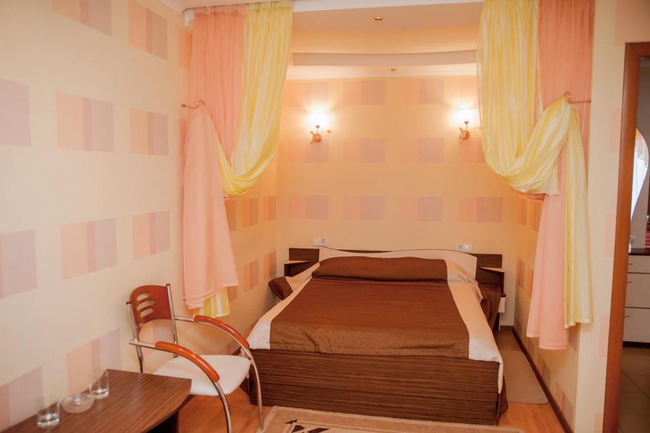 Dniprovski Zori Krementsjoek Buitenkant foto