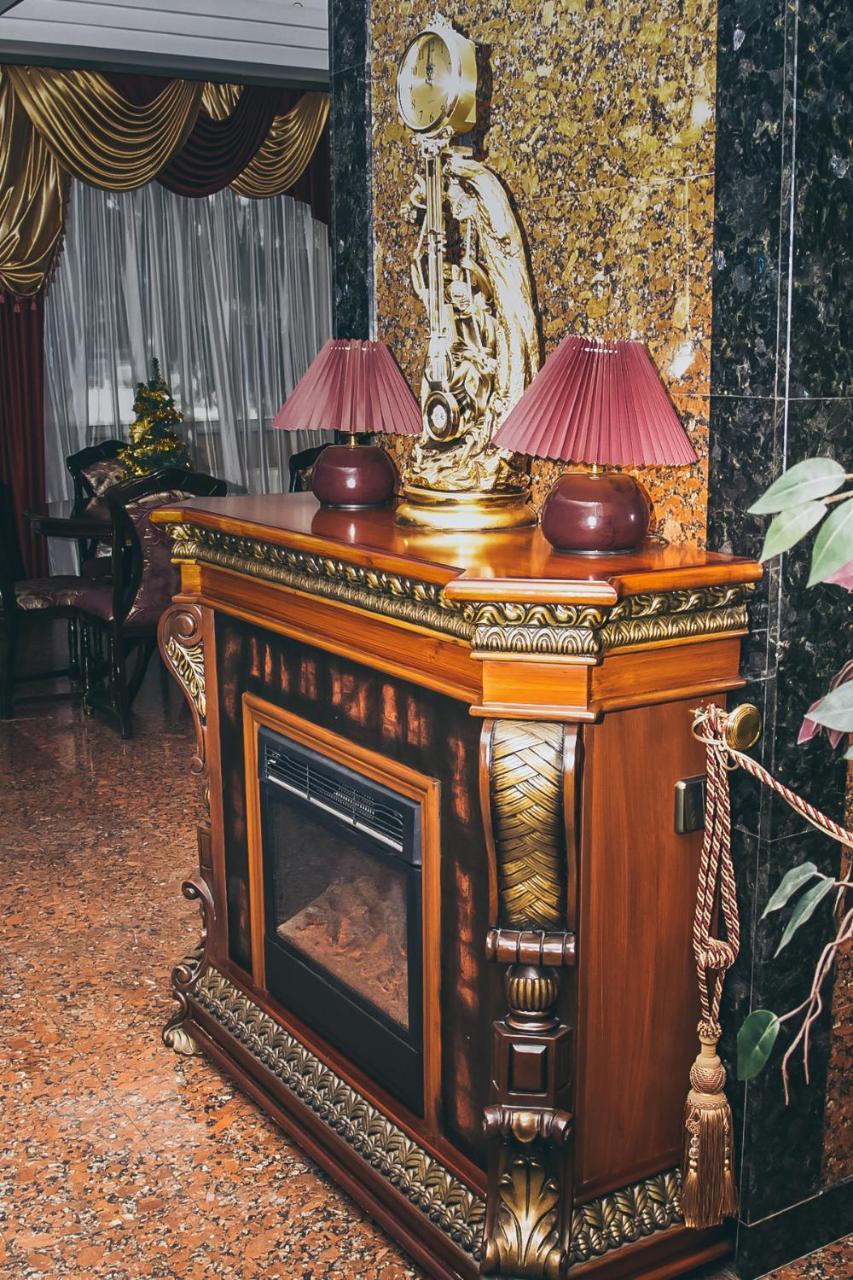 Dniprovski Zori Krementsjoek Buitenkant foto