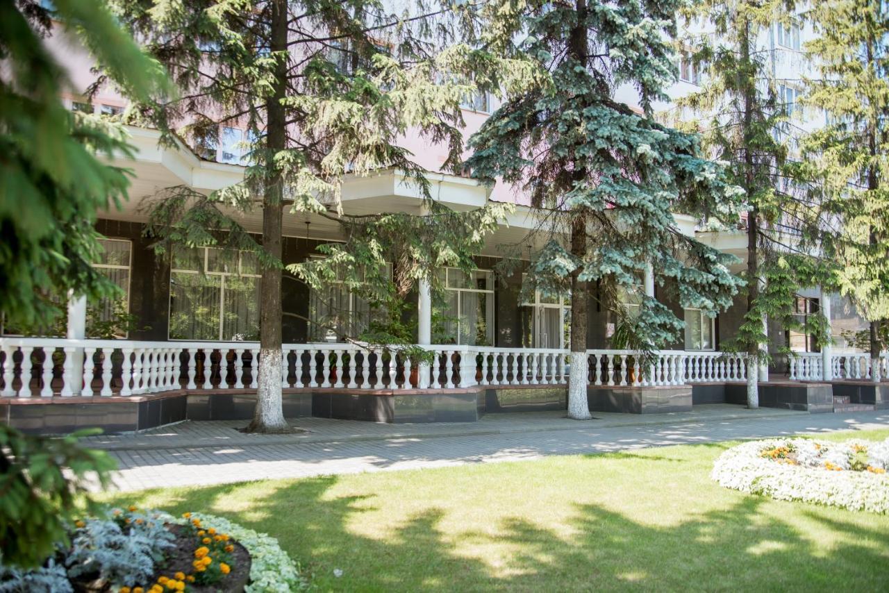 Dniprovski Zori Krementsjoek Buitenkant foto